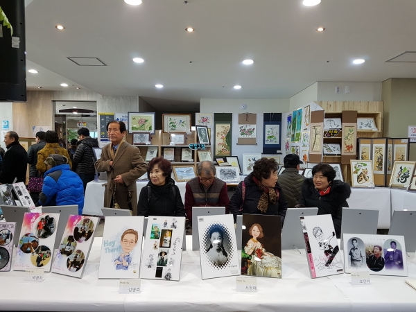 노인복지관 스마트폰사진전