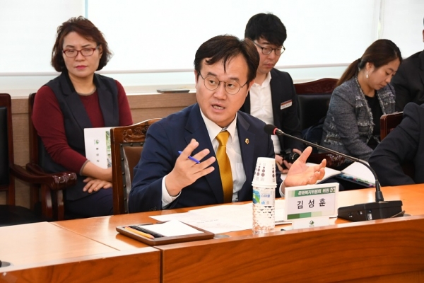 더불어민주당 김성훈 경남도의원 의정활동 모습.