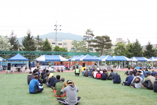 양산시건설기계협의회는 지난 1일 양산종합운동장 보조경기장에서 '제16회 한마음 명랑운동회'를 개최했다.