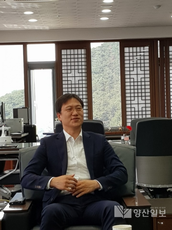 이인섭 양산세무서장