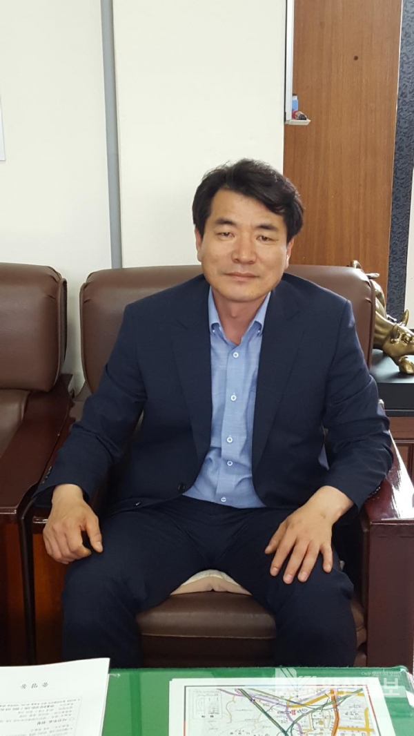 이상한 중앙동장.