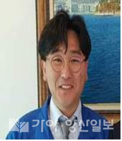 전홍표 논설위원 / 창원시의회 의원