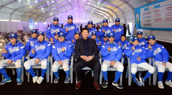'2018 기장 국제야구 대축제'가 지난 11월 19일 개막해 풍성한 볼거리와 즐길거리를 제공하고 있다.