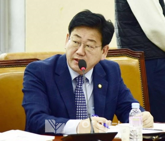 김정호 국회의원이 국회 기획재정위원회에서 질의하고 있다.(사진제공=의원실)