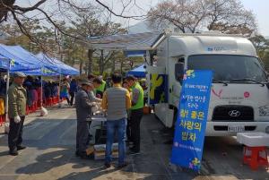 경남도-경남자원봉사센터, 소외계층 위한 이동급식차량 운영