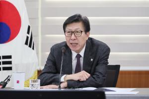 박형준 부산시장 "흔들림 없이 경제ㆍ민생 지키도록 최선 다해달라"