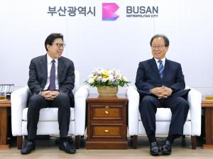 김석준 부산교육감, 박형준 시장 예방
