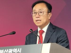 부산시 "가덕신공항 부지조성공사 입찰 조속 재공고 촉구"
